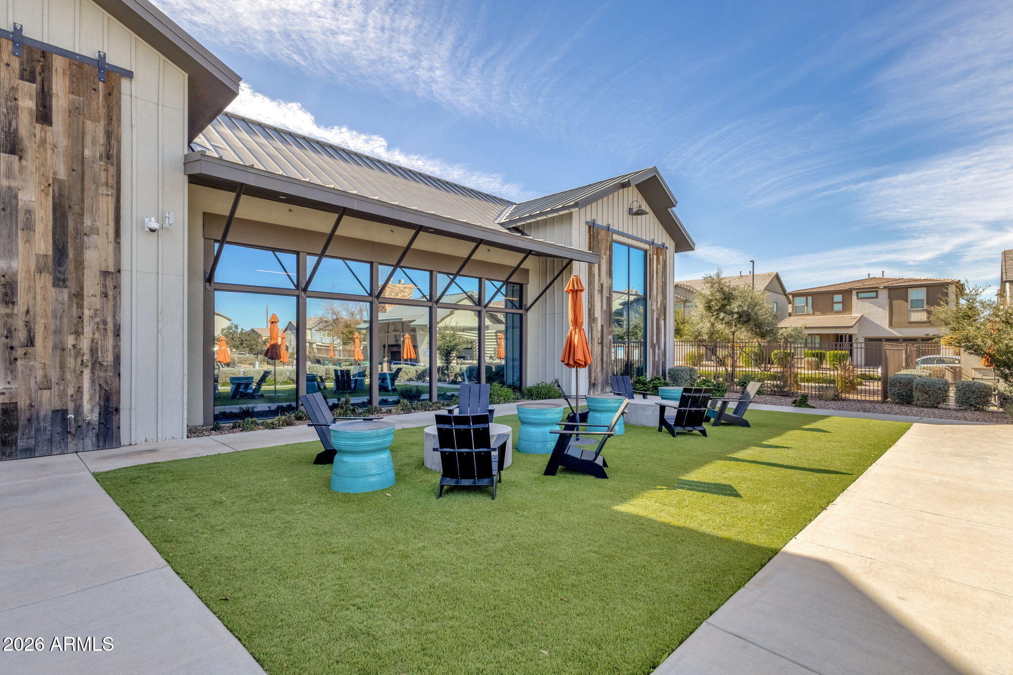 758 W WINCHESTER Drive