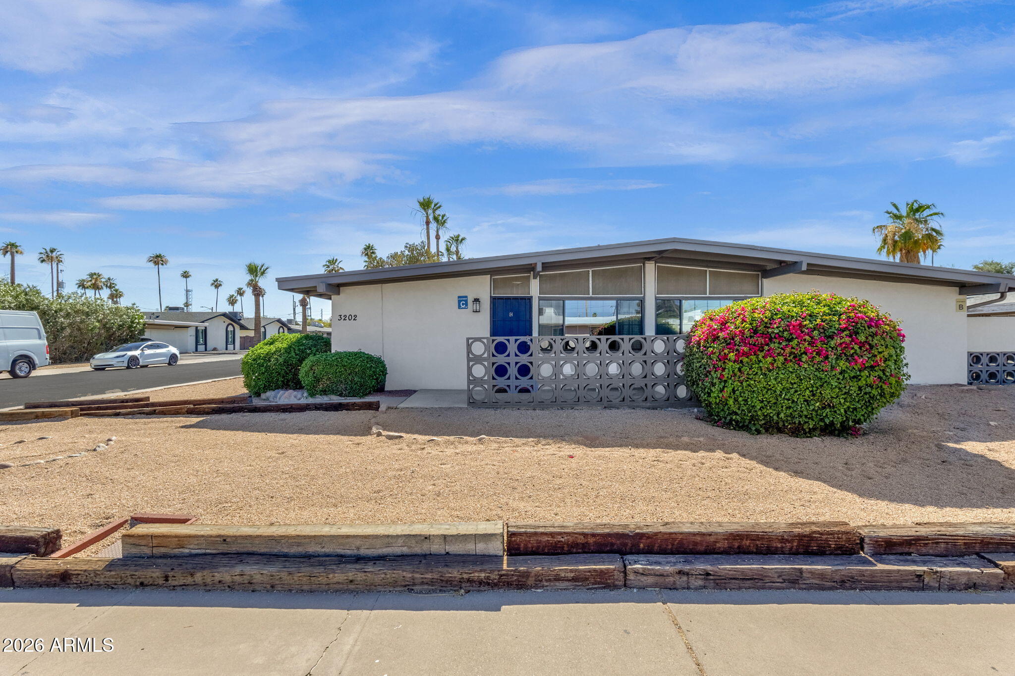 3202 N 67TH Place