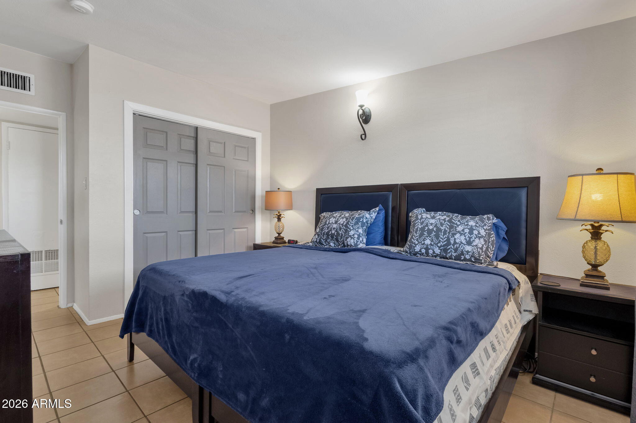 3202 N 67TH Place