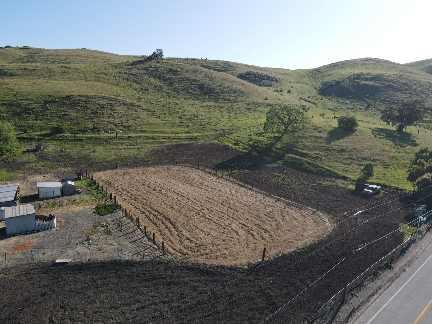 3463 Calaveras RD