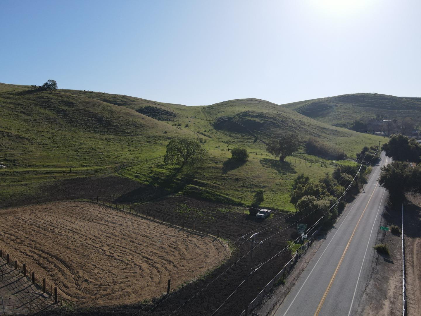 3463 Calaveras RD