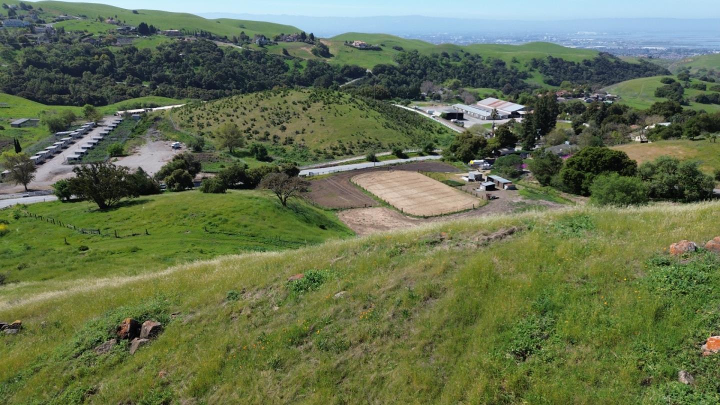 3463 Calaveras RD