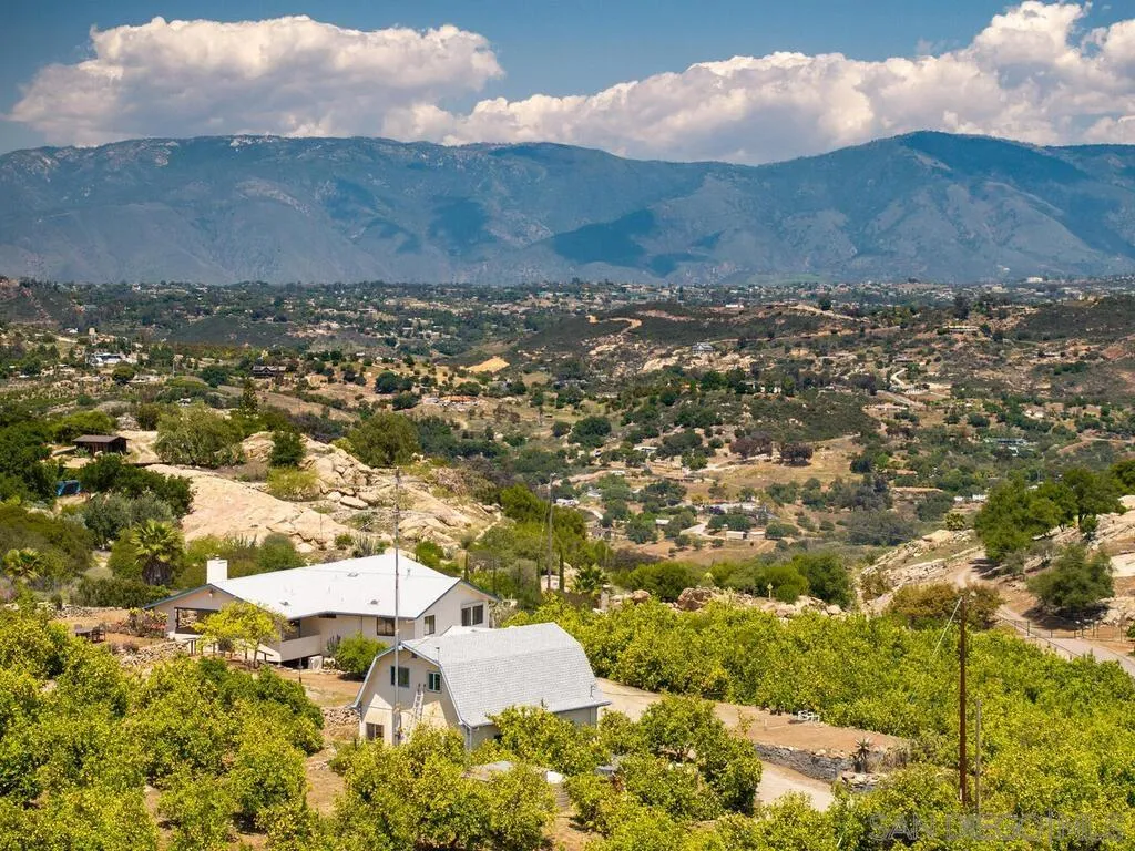12040 Sierra Rojo Rd