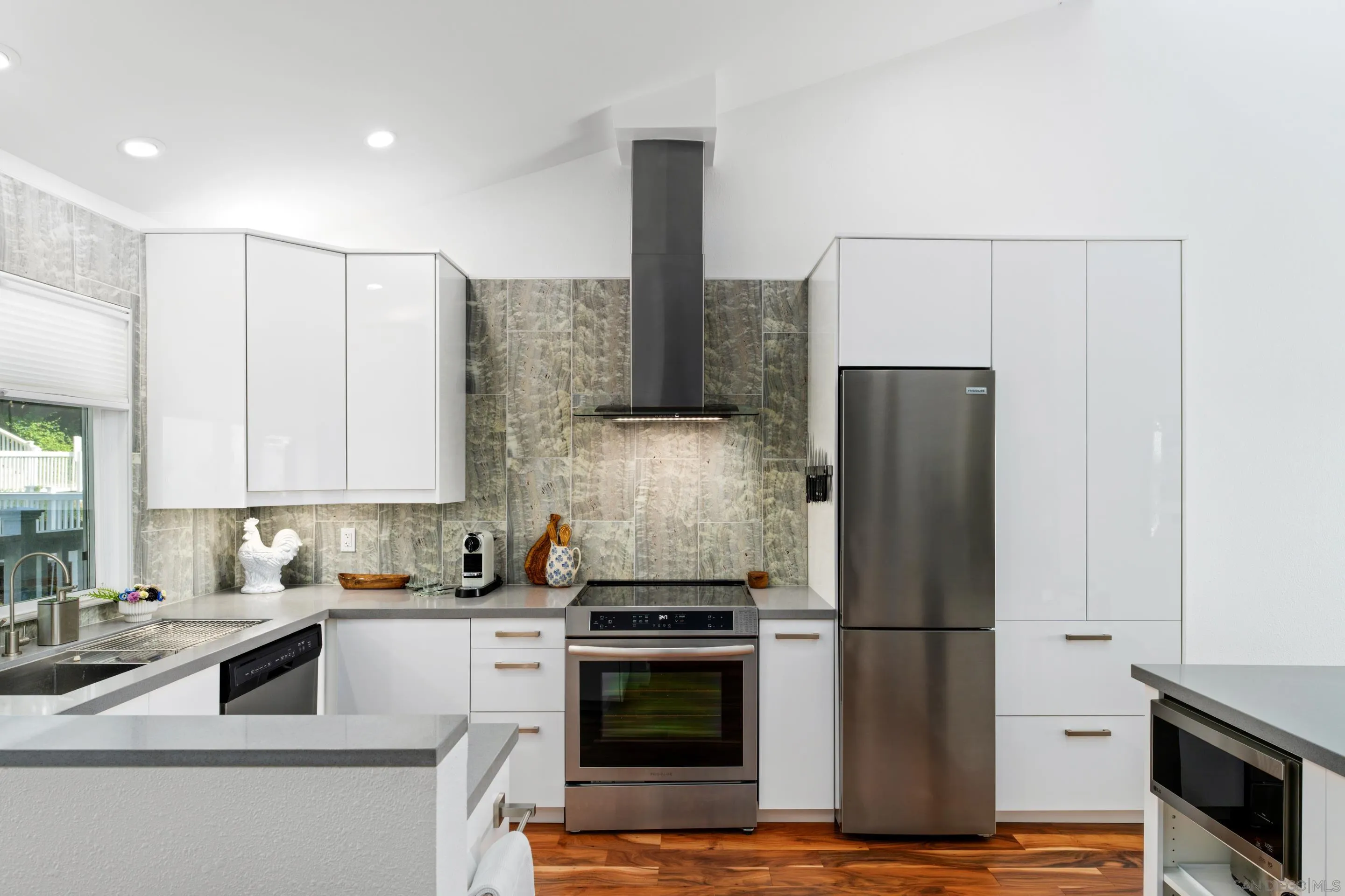 2399 Jefferson St Unit 3