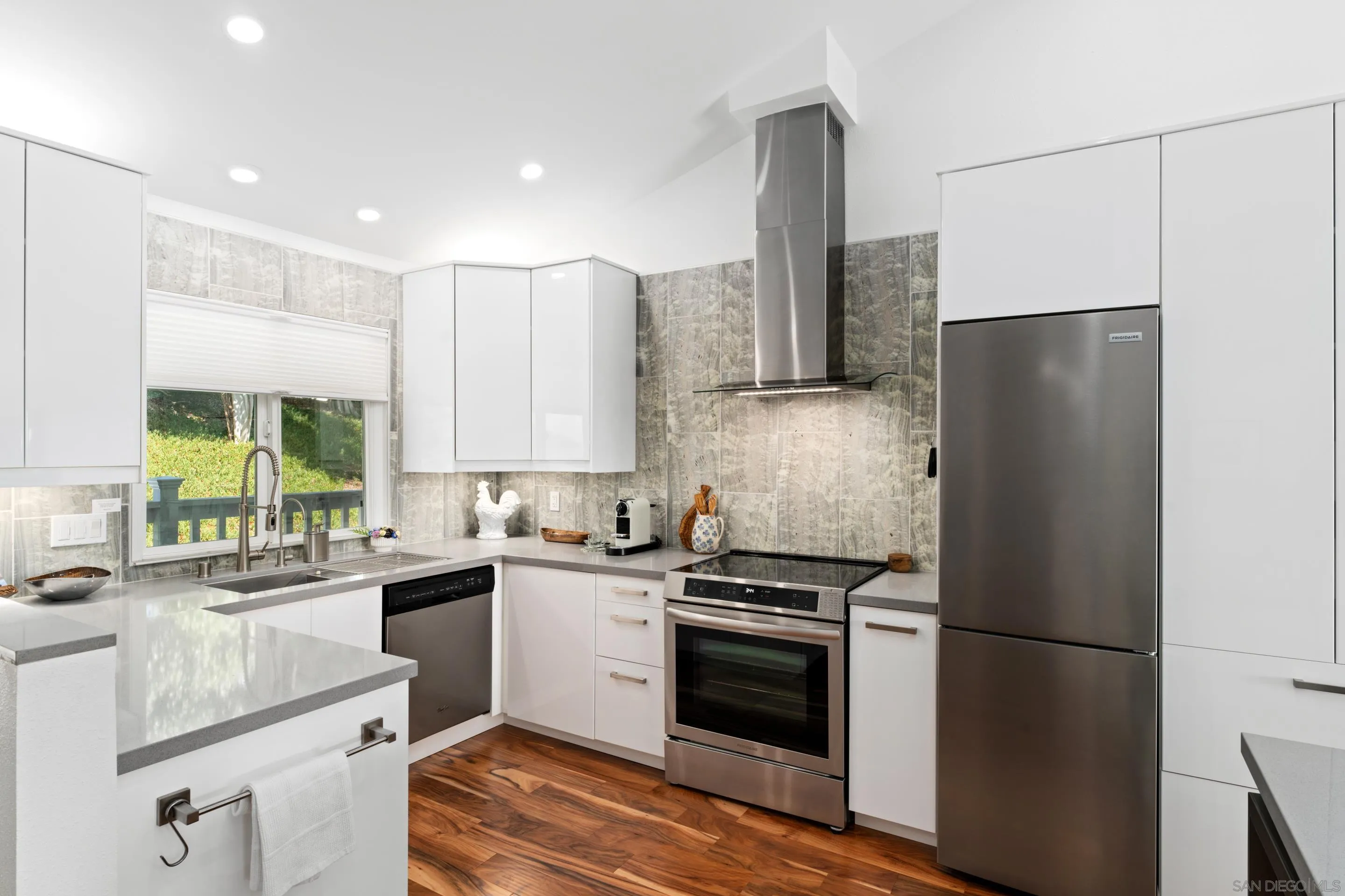 2399 Jefferson St Unit 3