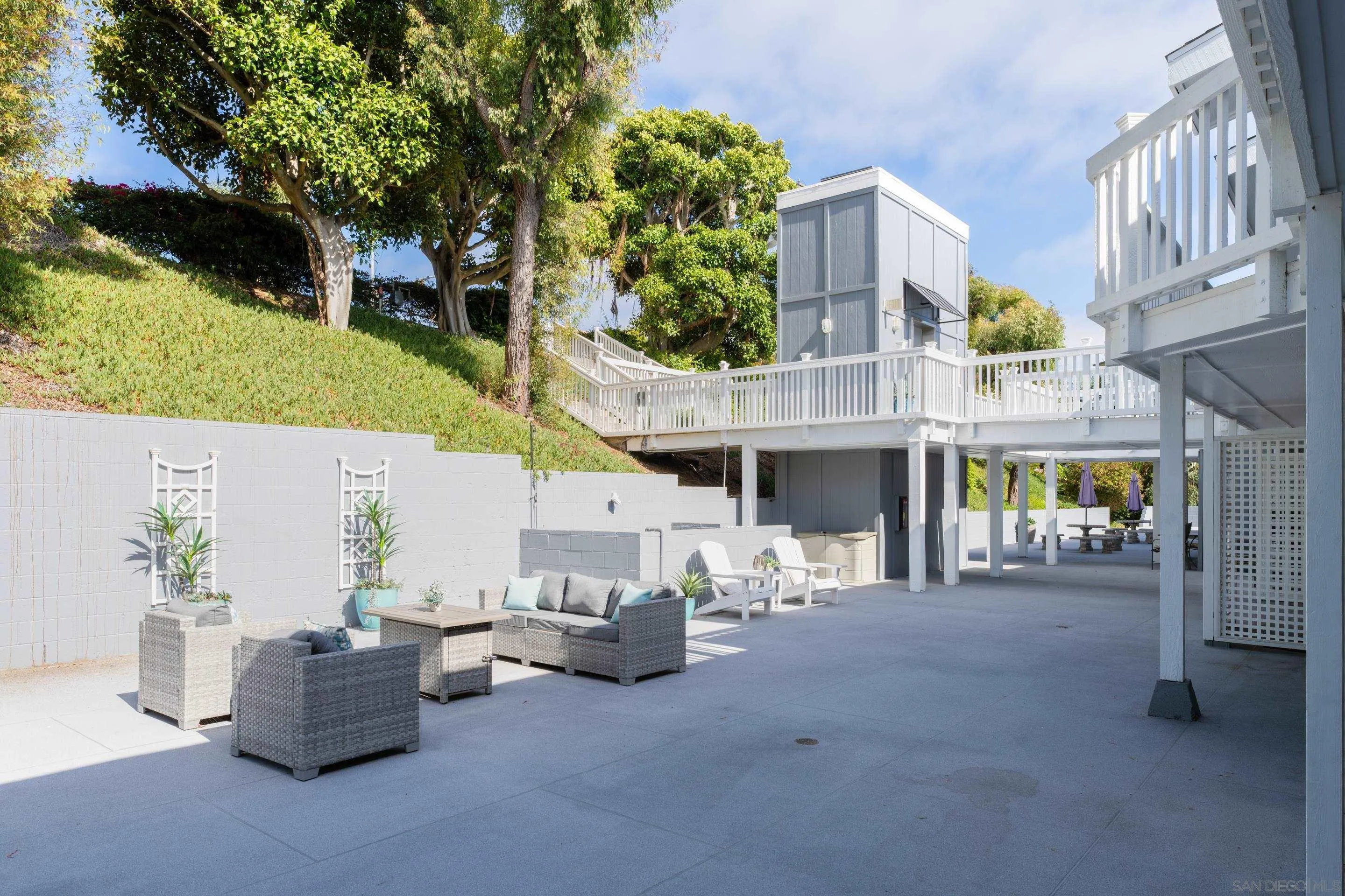 2399 Jefferson St Unit 3