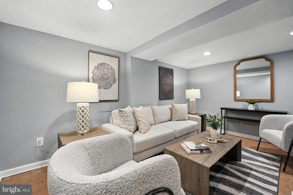 1926 BENNETT PLACE NE