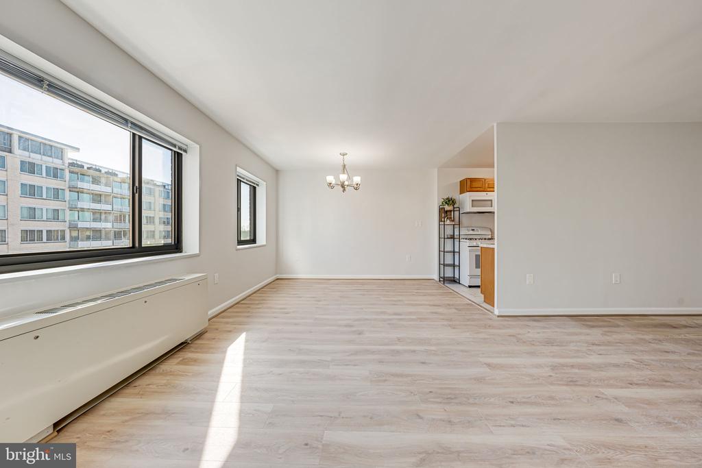 1200 S ARLINGTON RIDGE ROAD Unit: 714