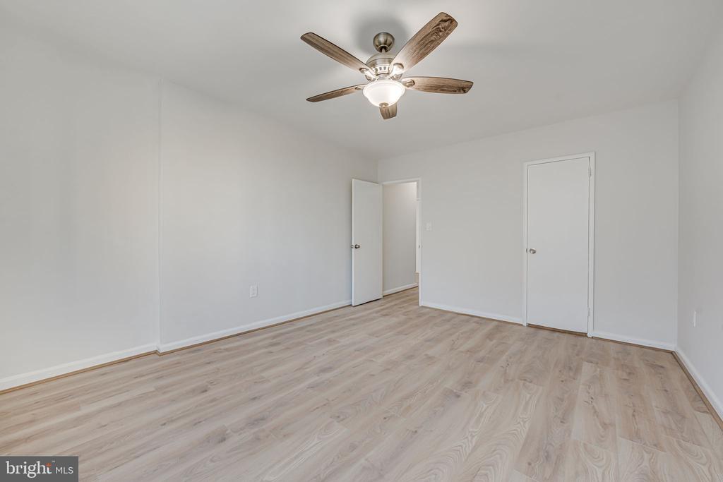 1200 S ARLINGTON RIDGE ROAD Unit: 714