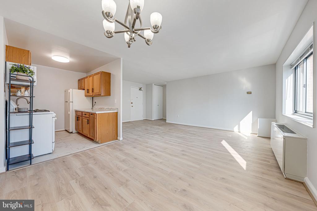 1200 S ARLINGTON RIDGE ROAD Unit: 714