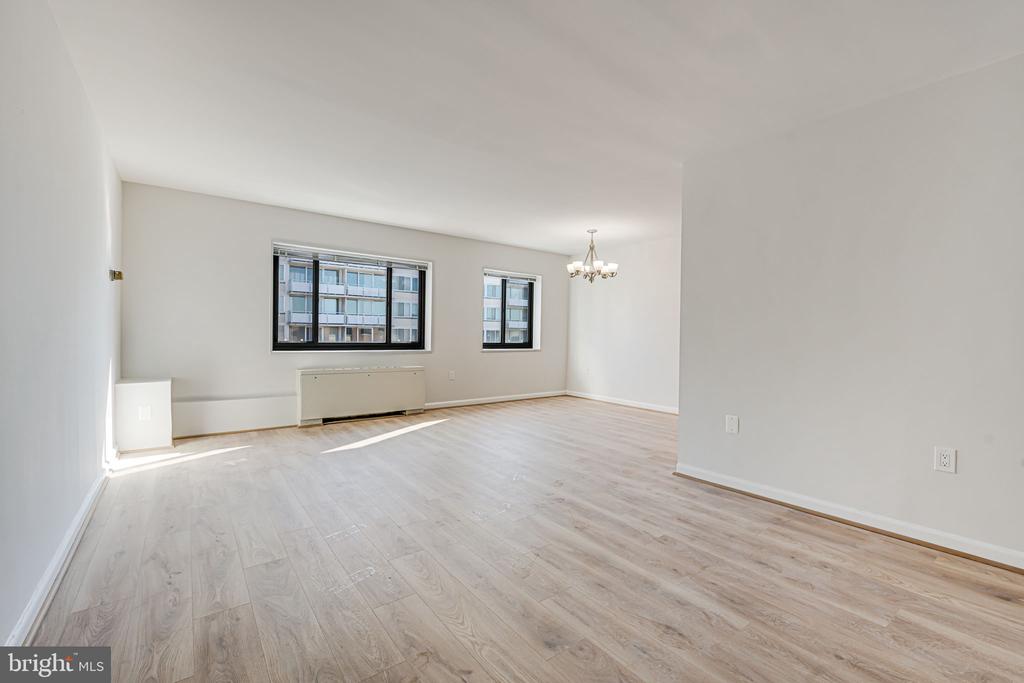 1200 S ARLINGTON RIDGE ROAD Unit: 714