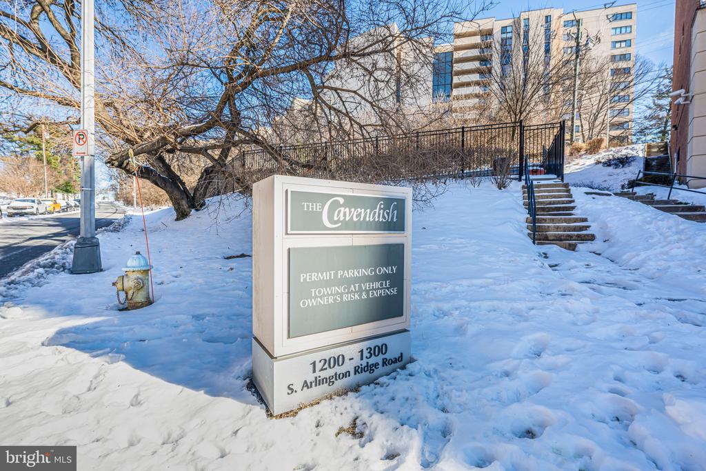 1200 S ARLINGTON RIDGE ROAD Unit: 714