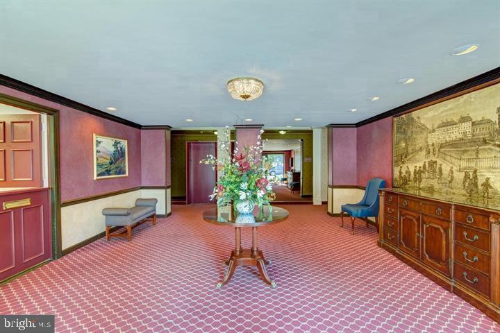 1200 S ARLINGTON RIDGE ROAD Unit: 714