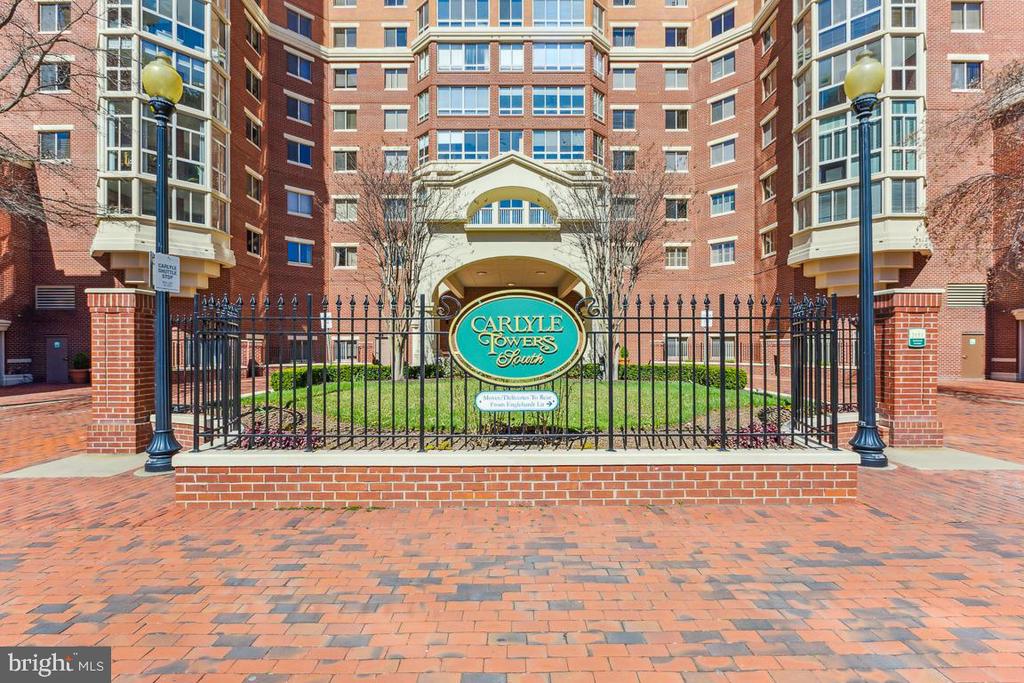2151 JAMIESON AVENUE Unit: 402