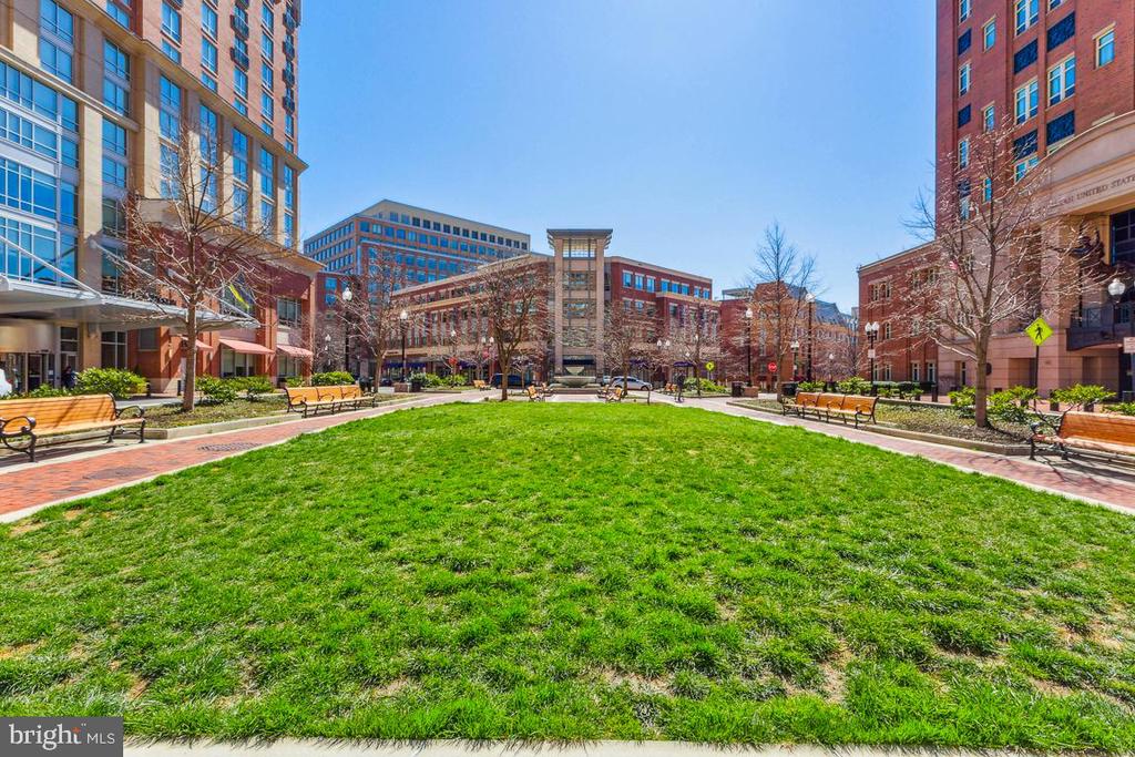 2151 JAMIESON AVENUE Unit: 402