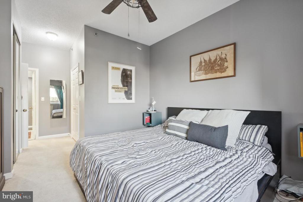 2151 JAMIESON AVENUE Unit: 402