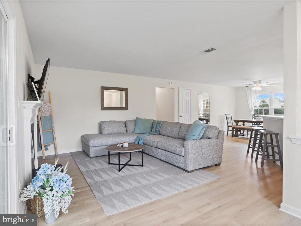 708 CEDAR CREST DRIVE