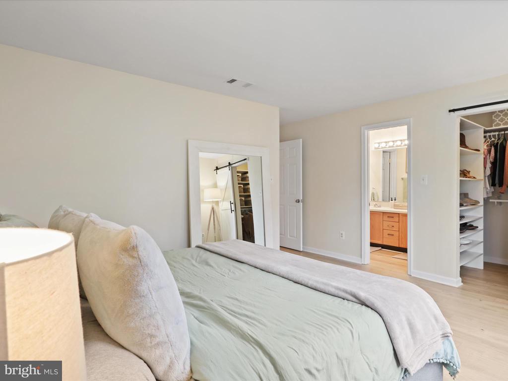 708 CEDAR CREST DRIVE