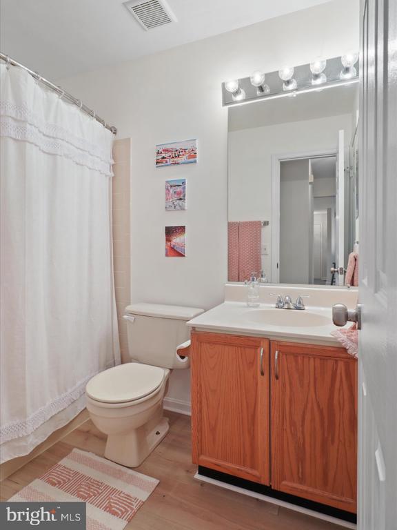 708 CEDAR CREST DRIVE