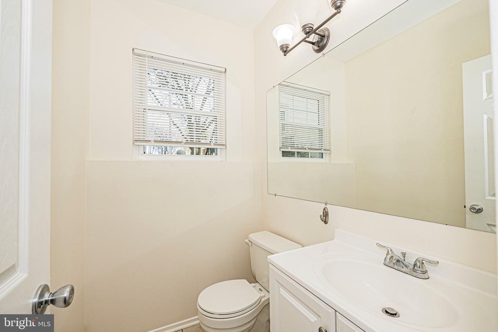 2382 BRANLEIGH PARK COURT