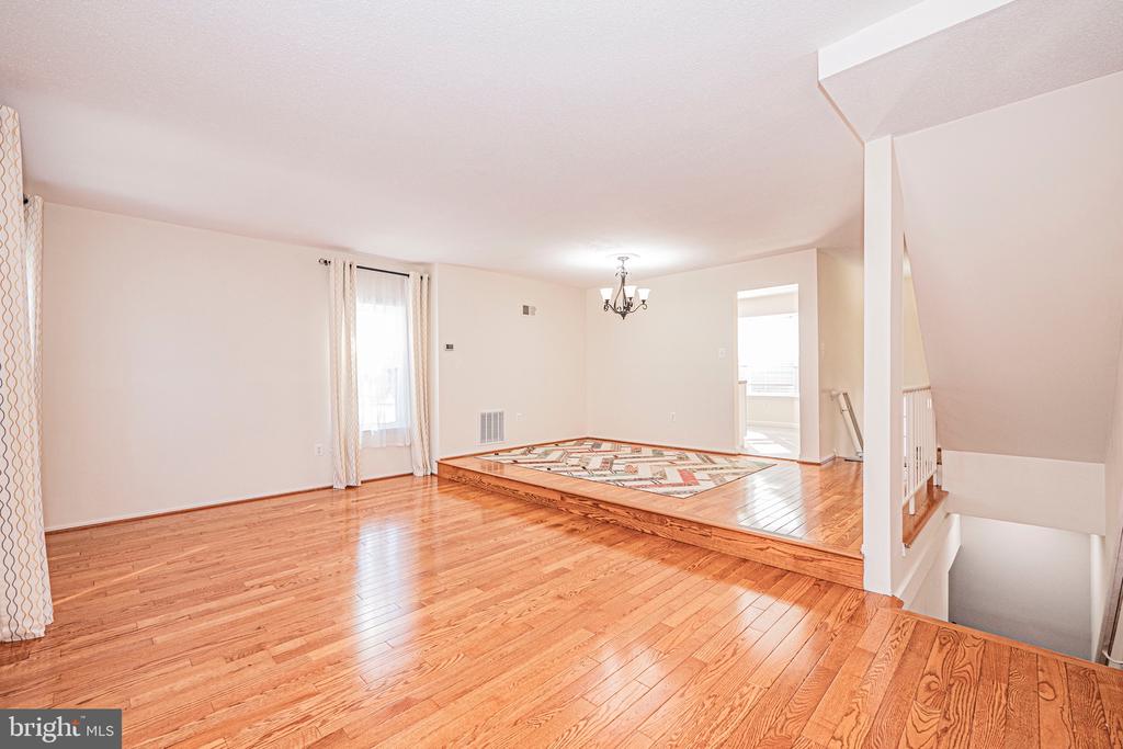 2382 BRANLEIGH PARK COURT