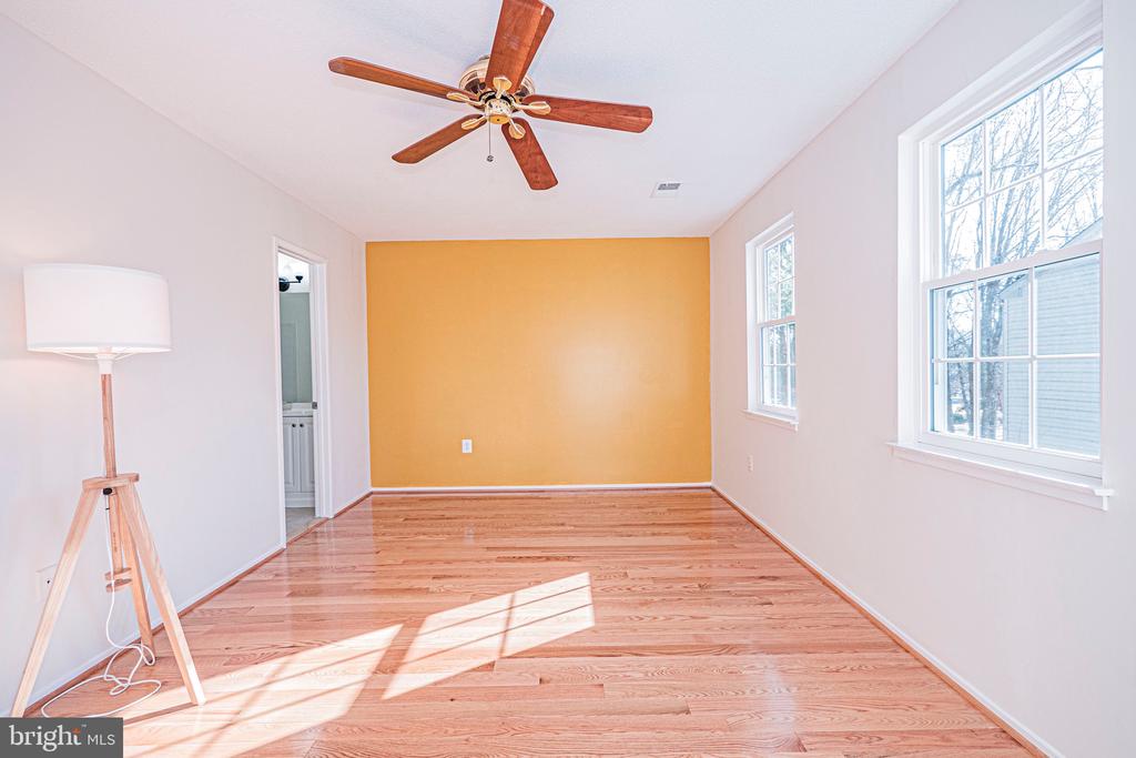 2382 BRANLEIGH PARK COURT