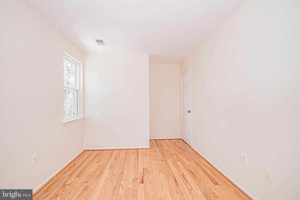 2382 BRANLEIGH PARK COURT