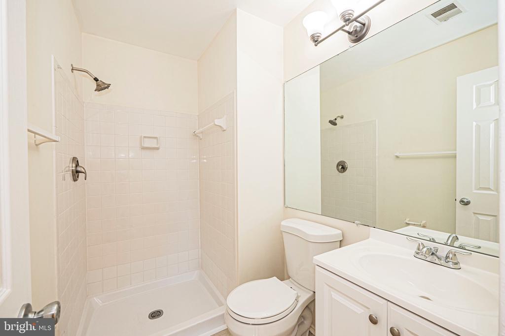 2382 BRANLEIGH PARK COURT