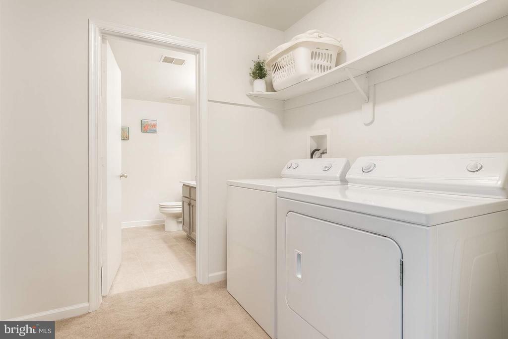 5900 KINGSFORD ROAD Unit: 432