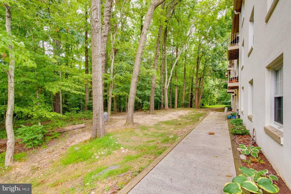 5900 KINGSFORD ROAD Unit: 432