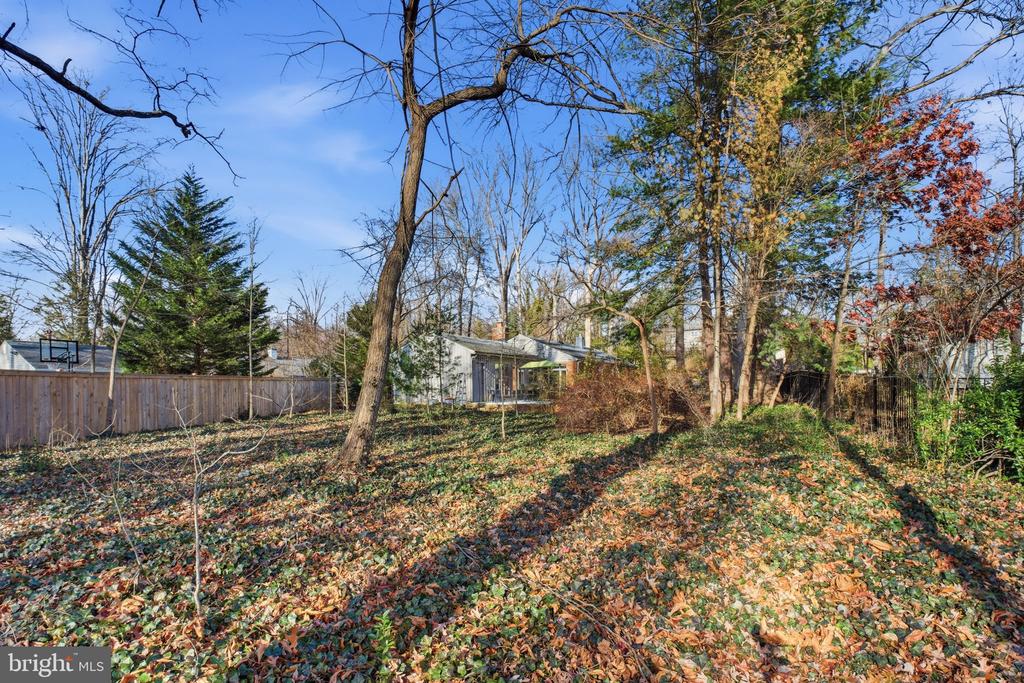 1151 WESTMORELAND ROAD