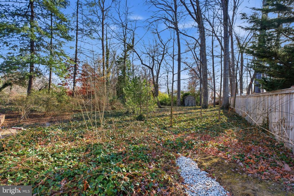 1151 WESTMORELAND ROAD