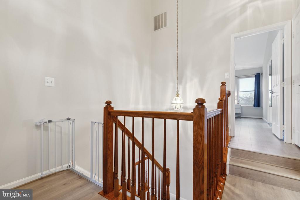 6336 DUNMAN WAY