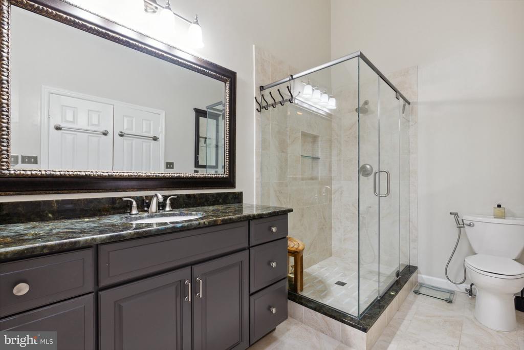 6336 DUNMAN WAY