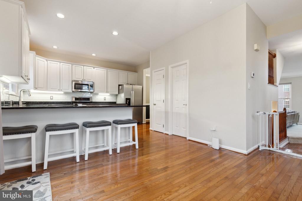 6336 DUNMAN WAY