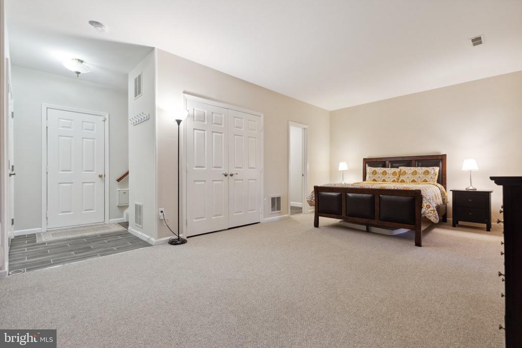 6336 DUNMAN WAY