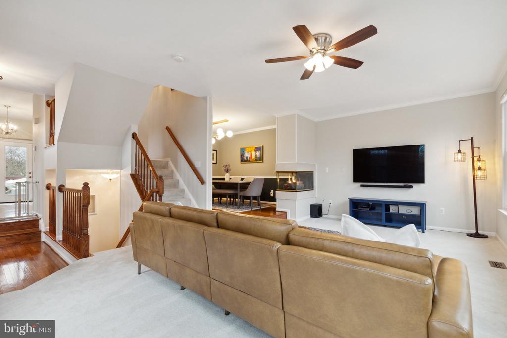 6336 DUNMAN WAY