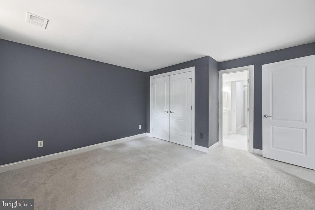 5610 CAVALIER WOODS LANE