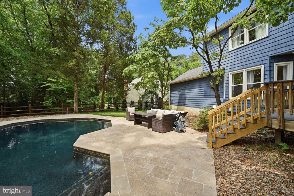 5610 CAVALIER WOODS LANE