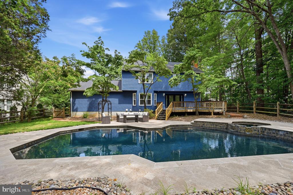 5610 CAVALIER WOODS LANE