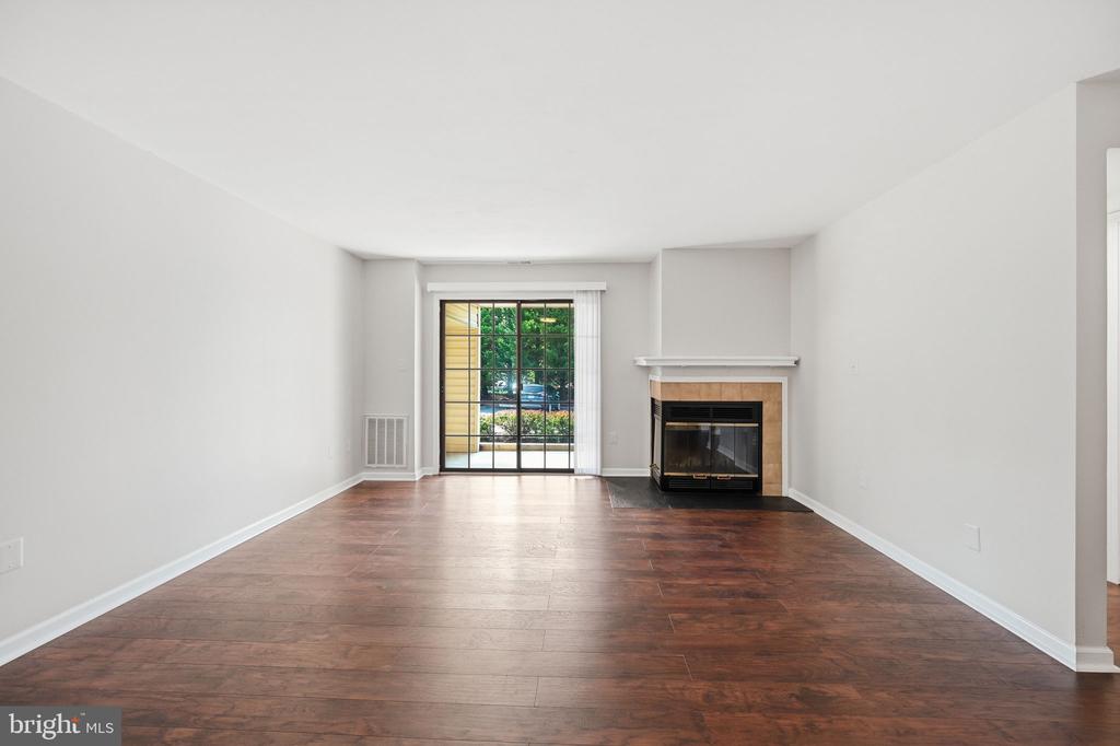 6911 MARY CAROLINE CIRCLE Unit: A