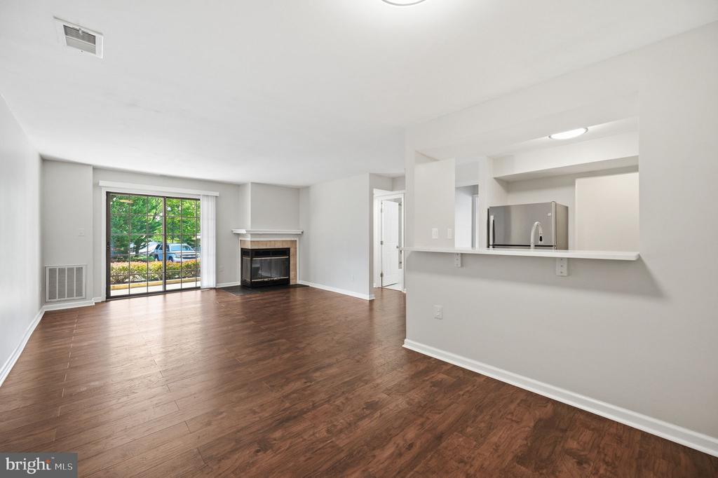 6911 MARY CAROLINE CIRCLE Unit: A
