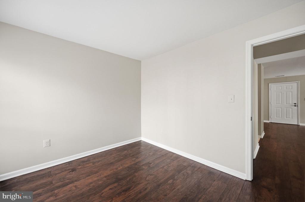 6911 MARY CAROLINE CIRCLE Unit: A