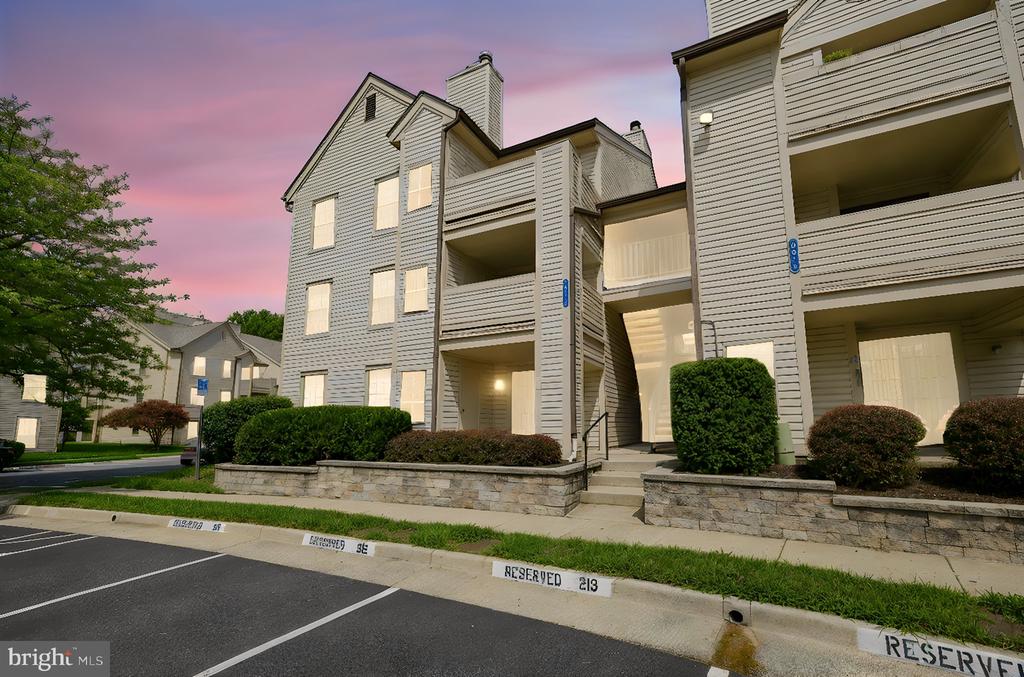 6911 MARY CAROLINE CIRCLE Unit: A