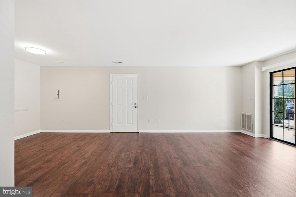 6911 MARY CAROLINE CIRCLE Unit: A
