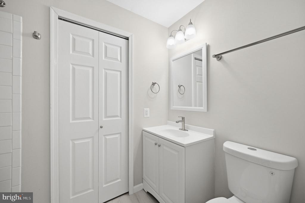 6911 MARY CAROLINE CIRCLE Unit: A