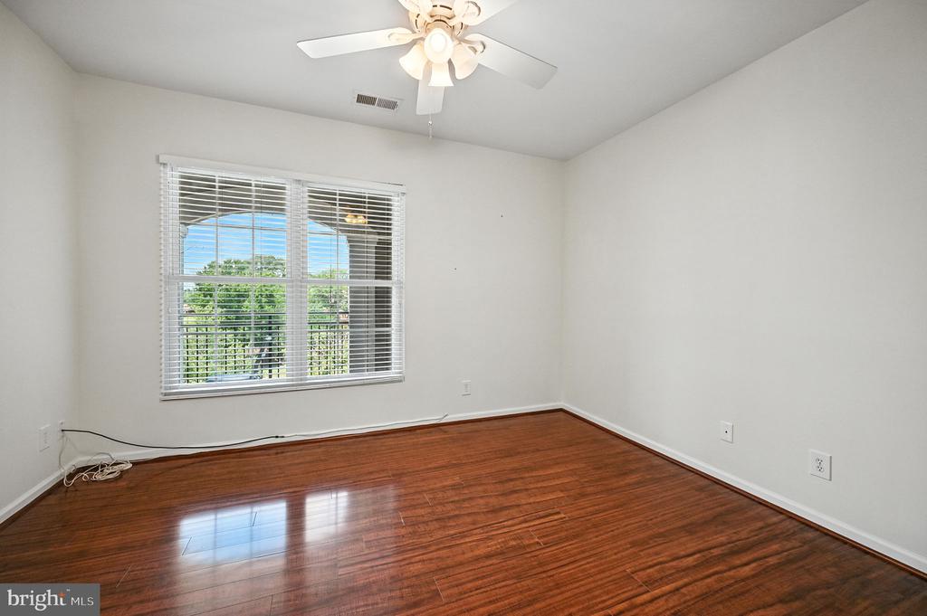 46598 DRYSDALE TERRACE Unit: 302