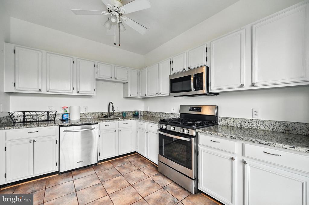 46598 DRYSDALE TERRACE Unit: 302