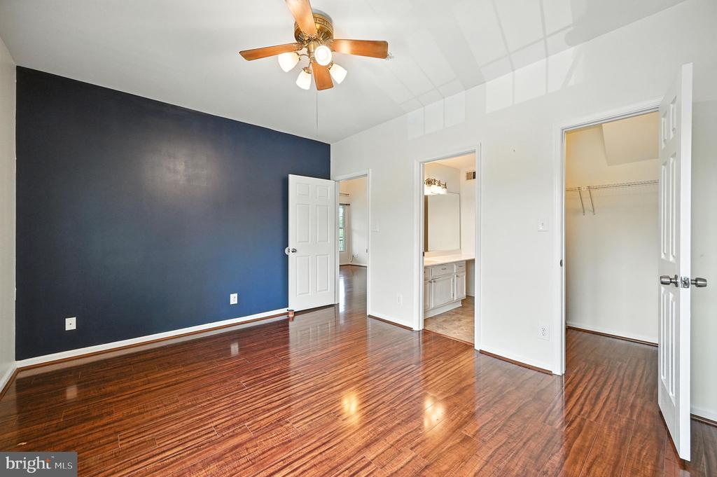 46598 DRYSDALE TERRACE Unit: 302