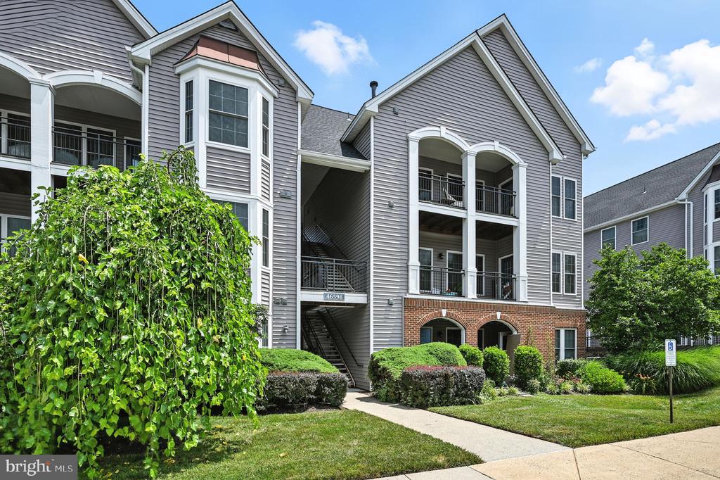 46598 DRYSDALE TERRACE Unit: 302